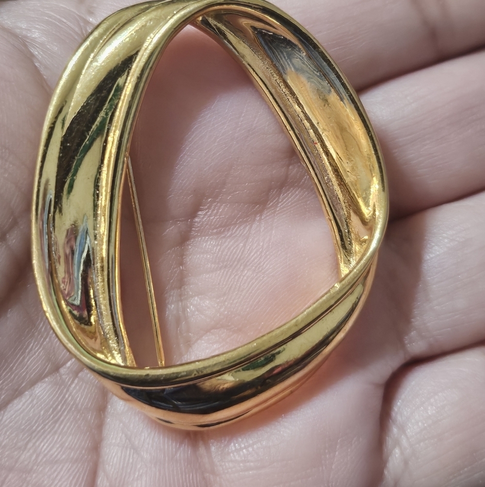 Monet Twisted Gold Brooch